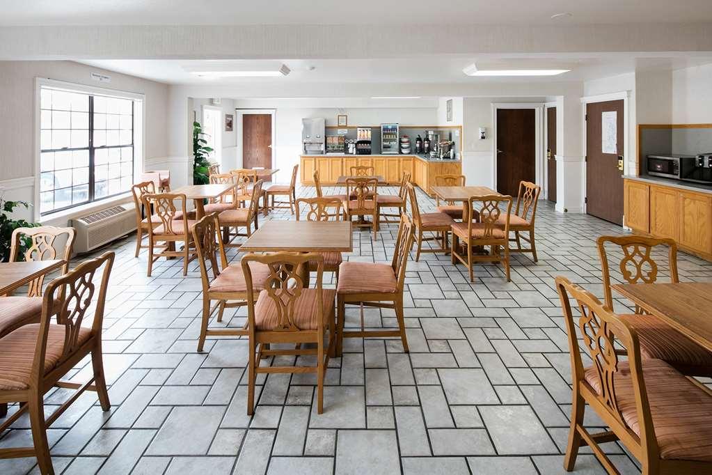 Red Lion Inn & Suites Auburn Étterem fotó