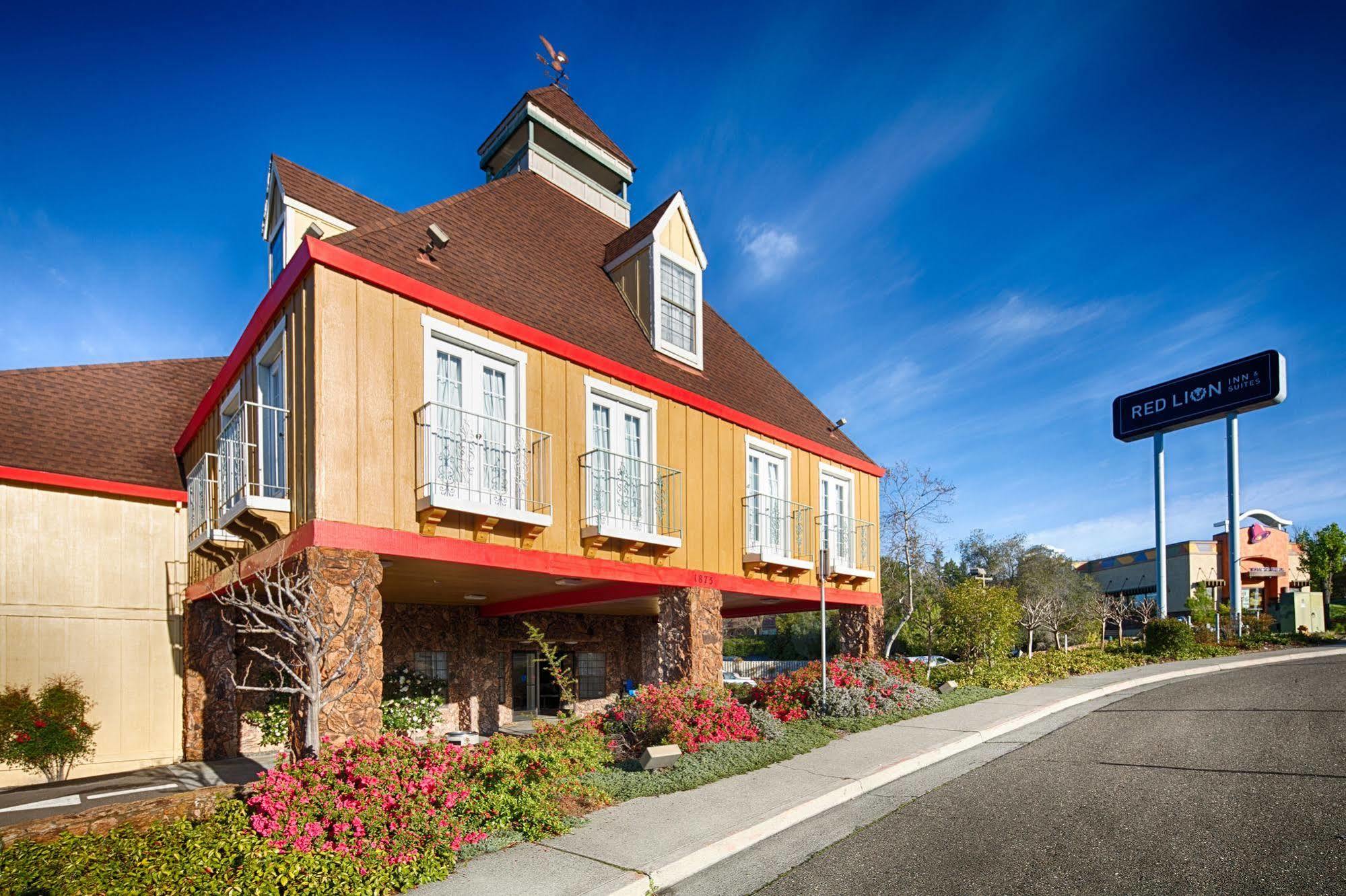 Red Lion Inn & Suites Auburn Kültér fotó
