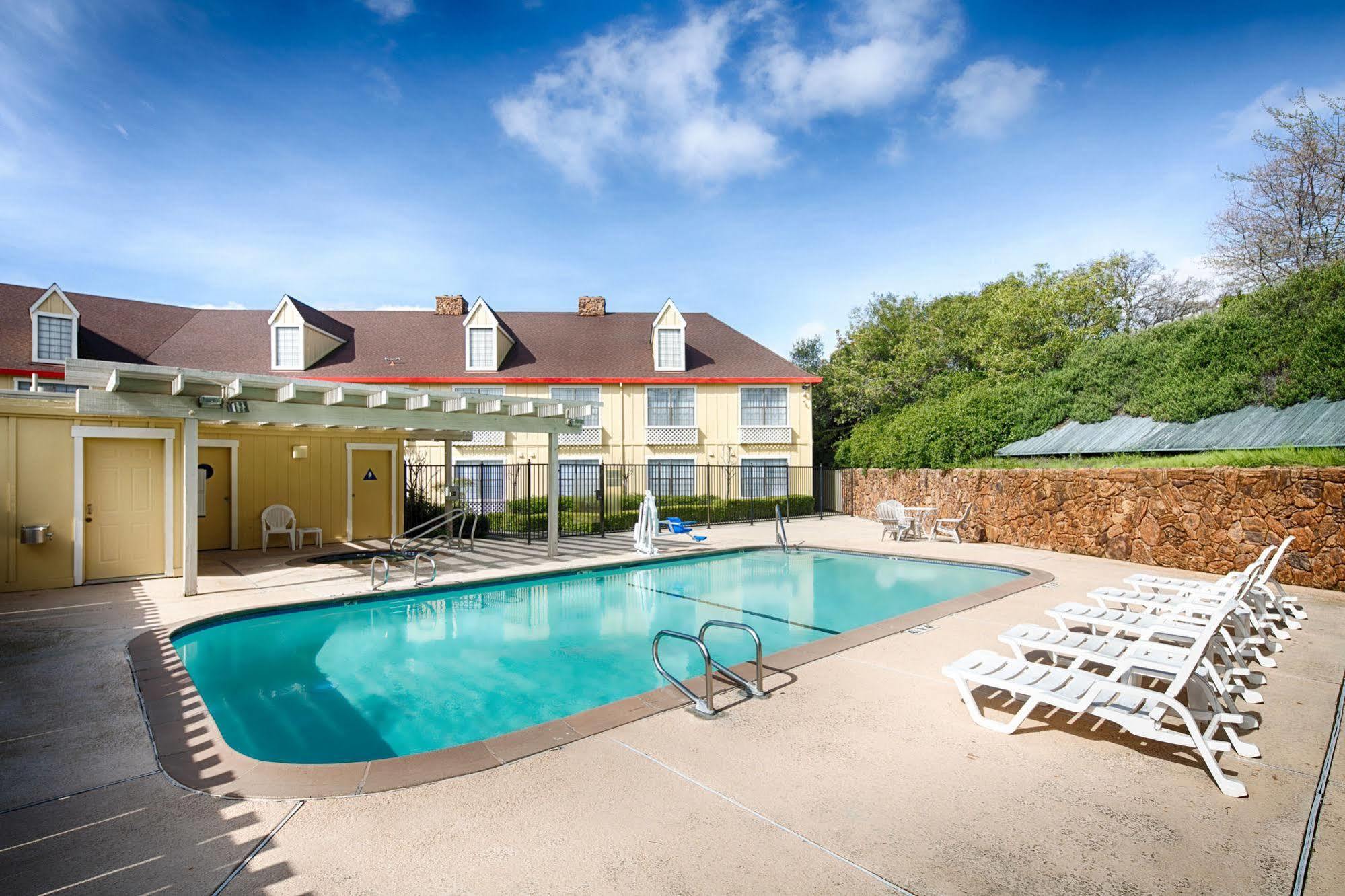 Red Lion Inn & Suites Auburn Kültér fotó